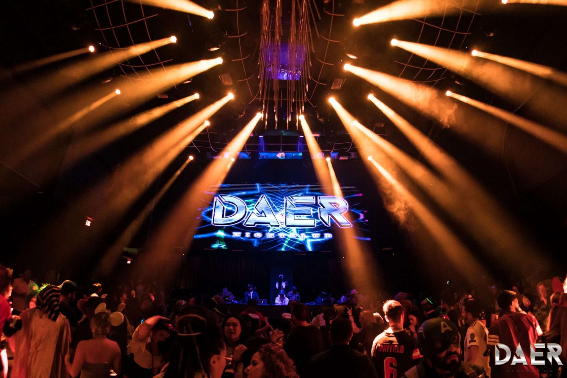Miami Clubs: The Best Nightclubs for Bottle Service, Dancing, and Great  Music - Thrillist