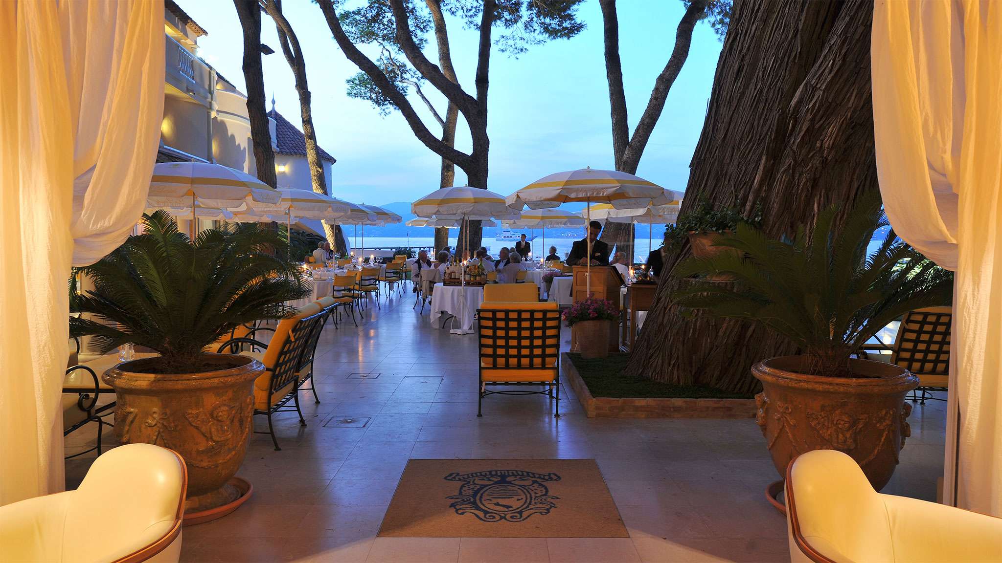 St. Tropez Most Luxurious Restaurants