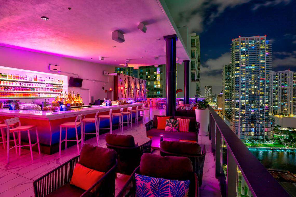Best Rooftop Bars in Miami